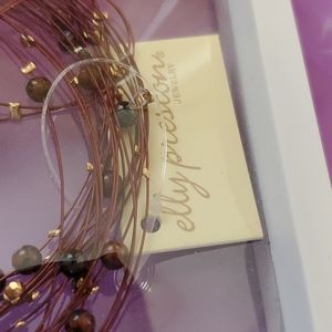 Vines by Elly Preston